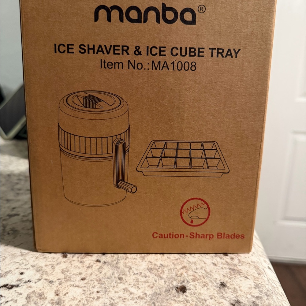 Ice Shaver and Ice Cube Tray - Black